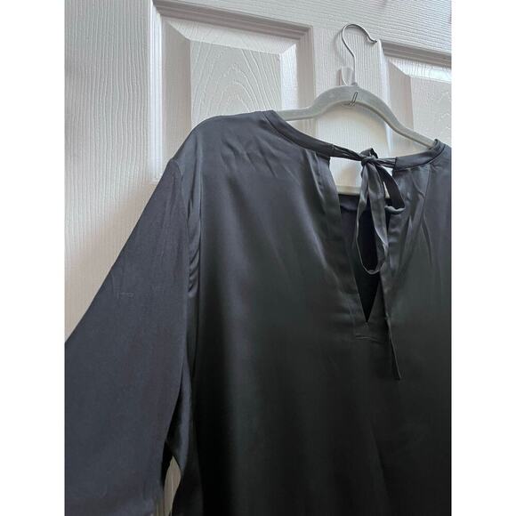 Lord & Taylor Woman New Black Mixed Media Pullover Back Neck Tie Blouse Size 2X - Picture 4 of 8